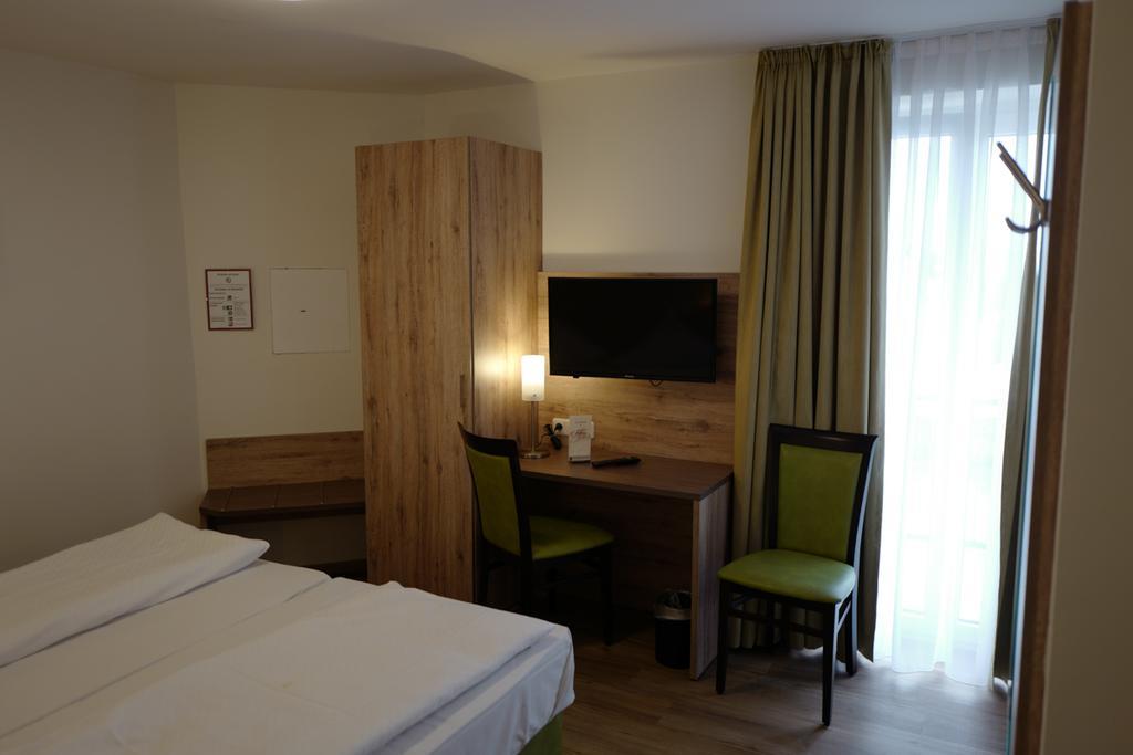 גרסטהופן Hotel Stern מראה חיצוני תמונה