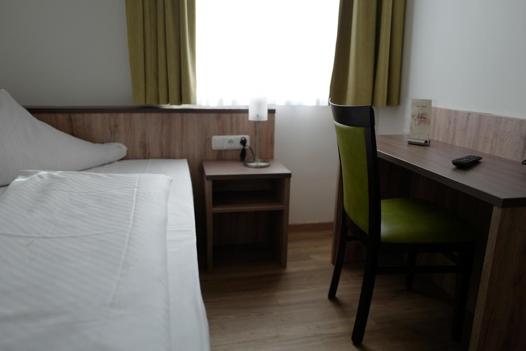 גרסטהופן Hotel Stern מראה חיצוני תמונה